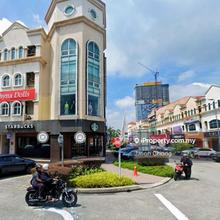 One of the happening street in Kd 1 st floor corner for rent