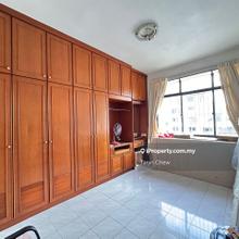 Corner unit