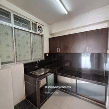 1006 Sf With 2 Car Park Sell Below Market Value, many units on hand