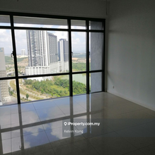 Cheapest grand medini 2 rooms unit for sale!