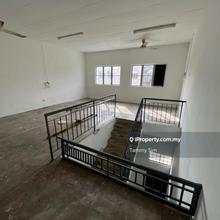 1.5 Storey Link Factory For Rent
