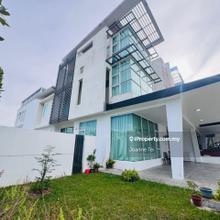Semi-D house for Sale