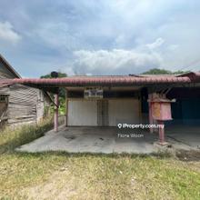 Road Side Single Storey Wooden Shop House For Sale Jalan Nyalas, Mukim