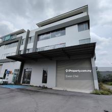 Puchong Taman Perindustrian Putra Semi-D Factory For Rent