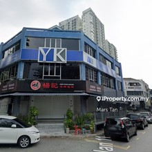 Facing Main Road / Whole Block ( 3 Storey Shop ) Bandar Menjalara 