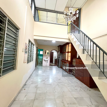 End Lot, 1 Storey Terrace with Mezzanine For Sale@ Tayntonview, Cheras