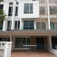 Cassia Garden Residence,Cyberjaya 3 storey house for Rent Rm4000 Only