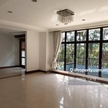 Colonial Style Bungalow-Full Of Character, Green & Natural Environment