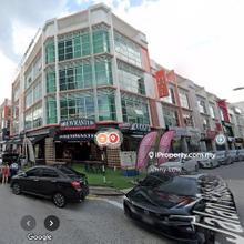 Bandar Baru Sri Petaling 4sty Corner Shop