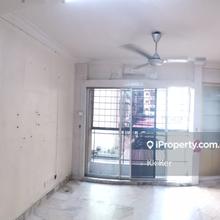 Cozy, Well maintained and renovated unit