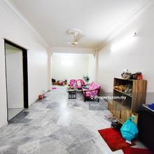 Pangsapuri Taman Kinrara Seksyen 2 Puchong Ground Floor