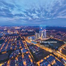 Pet Friendly Freehold Condo Near LRT