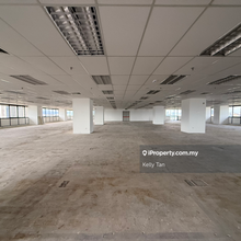 Two contiguous floor lots of natural sunlight 