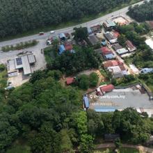 Land Merbau Sempak,  Jalan Kuala Selangor, Tepi jalan utama