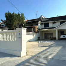 Taman Bukit Kempas Double Storey 3bed3bath Rm2000 nego