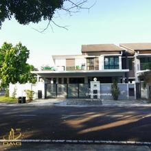 Bandar Rimbayu 2sty Semid Cluster 63x70 Full Renovated Full Extend