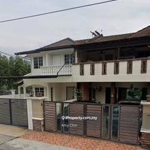 Corner double storey, well kept