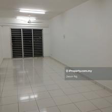 Alam idaman  2r2b Pool View Basic unit 2 car park Freehold
