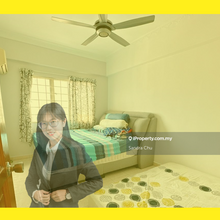 Super hot deal 2 parking!  High floor nice view, Call sandra now