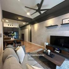 Freehold Investment Condo /High Rental Return /Beside Public Transport