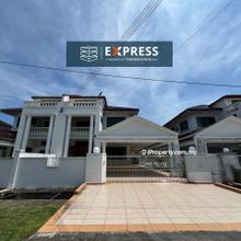 Double Storey Semi Detached House at Taman Bayshore, Miri