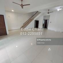 Freehold 3-Storey Terrace @ Sentul Bahagia, Less than 10 years House