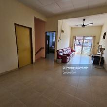 2 Storey Townhouse (Upper) Furnishing Freehold Non Bumi For Sale