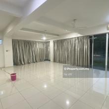 Double Storey Semi D for rent, Taman Mount Austin