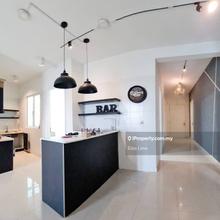 Super Cheap! Freehold! Pool view