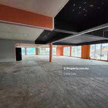 Corner Office Lot / Prime Location