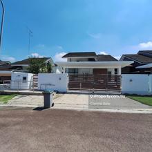Taman Delima 3 Gated guarded single storey Semi D for rent Kluang 