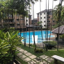 Villa oug Taman Yarl