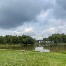 Lakeside living rate bungalow lot