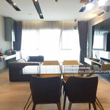 High floor beautiful unit for sale 