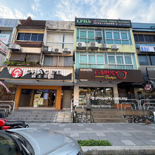 Ground Floor Shoplot For Rent !!