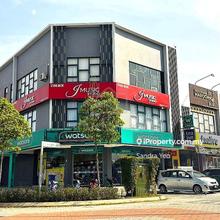 Corner unit jade hills kajang corner lot shop for sale
