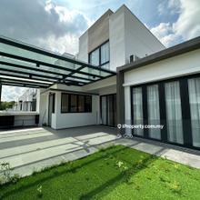Luxurious living with space sunway citrine lakehomes for sales!