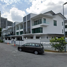3 storey terrace house @ Freehold @ More privacy i.e. only 23 units 