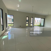 Semi-D house for Sale