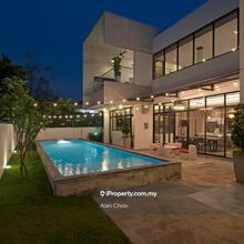 Luxury Modern Bungalow with KLCC & Lake View