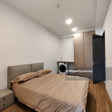 Fully furnished studio with car park