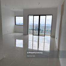 Rare corner unit with excellent unobstructed nice view of PJ-Damansara