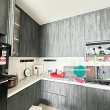 Fortune perdana lake view sale / partly furnished / well kept 