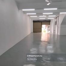 Ground Floor Damai Utama shop for rent 