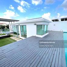 Triplex penthouse Amarin Wickham 