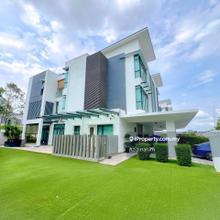 Corner Lot Renovated 3 Storey Semi D Sejati Residence