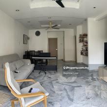 Melati Apartment 3-bedrooms 1000sf 3-Bedrooms Renovated 1-Carpark