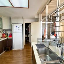 Low density & Exclusive feel! At a great location in USJ!