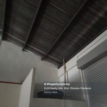 2 units ajointed terrace factory for Sale