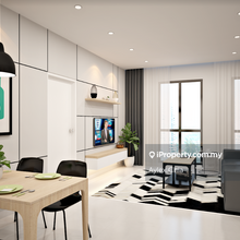 Super Low Density Luxury Condo Lifestyle !!